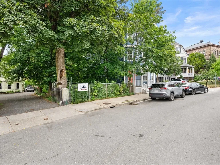 51 Creighton St #1 — Photo 34
