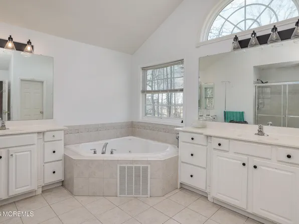 814 Rachel Drive, Franklinville, NJ 08322
