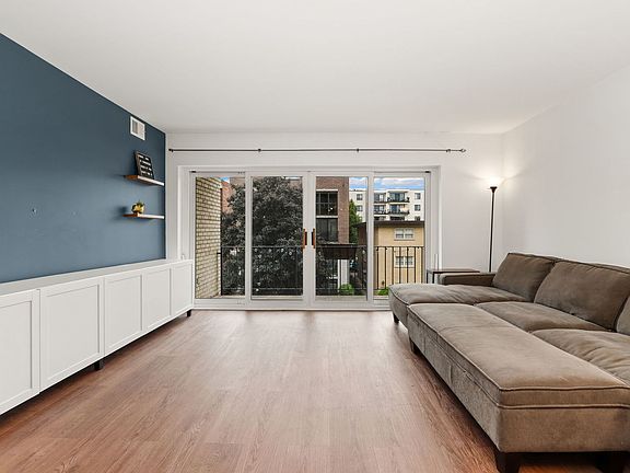 4th image of 215 Marengo Ave APT 3B