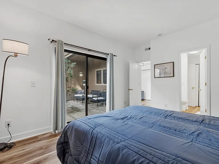 8 Ellsworth Ct — Photo 12