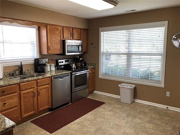 4th image of 293 Pixy Ct