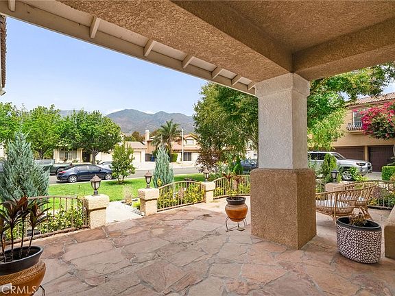 4th image of 14113 Los Robles Ct