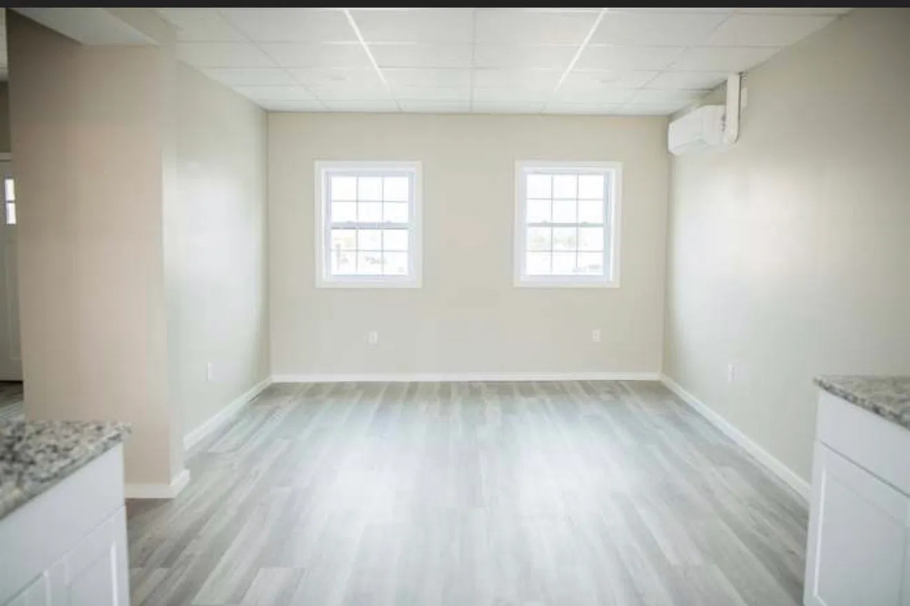 1 bed, 700 sqft, $1,900 — Photo 2