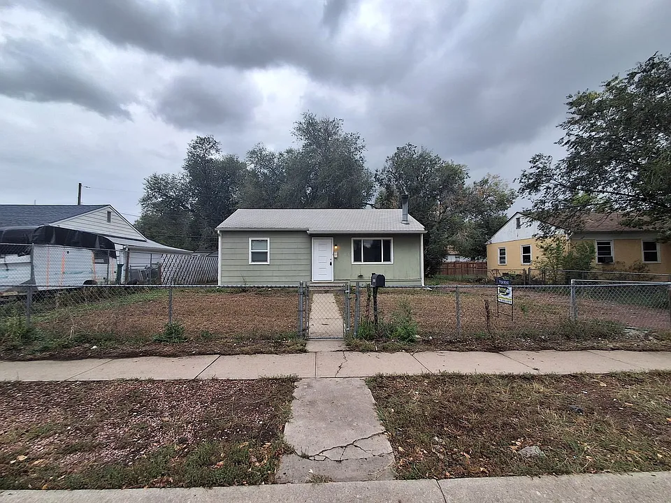 612 E Saint Elmo Ave