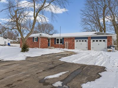 302 N Jackson St, Philo, IL, 61864