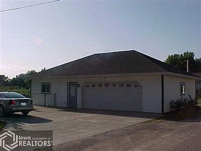 5th image of 624 Woodlawn St