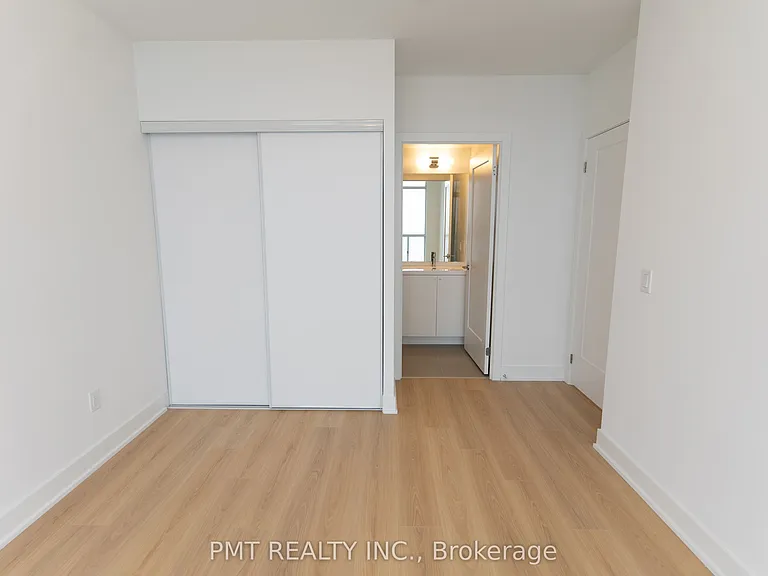 2545 Simcoe St N #906 — Photo 12