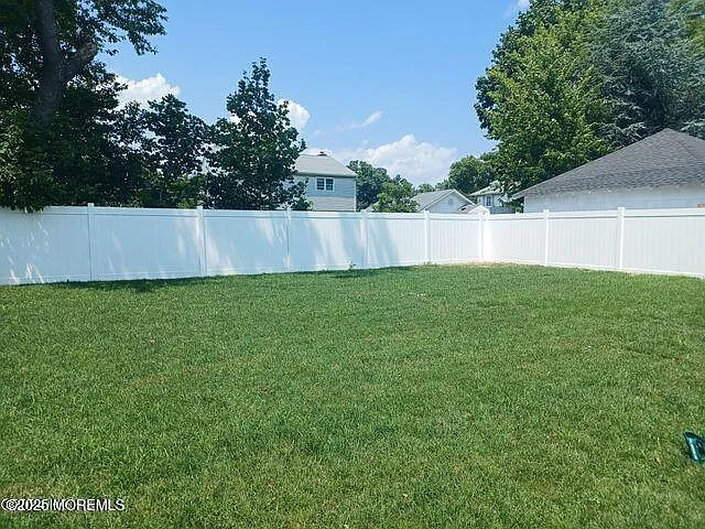 639 Overton Pl — Photo 22