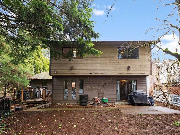10595 154a St, Surrey, BC V3R 4K2