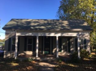 902 E Main St, Norris City, IL 62869