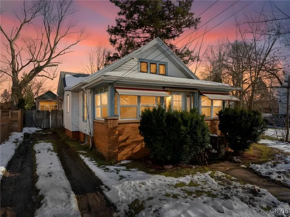 106 West Ave, East Syracuse, NY 13057