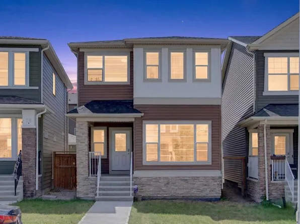30 E Evanscrest Rise NW, Calgary, AB T3P 0R7