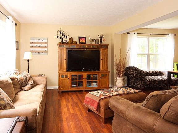 5th image of 18798 Wimbley Way