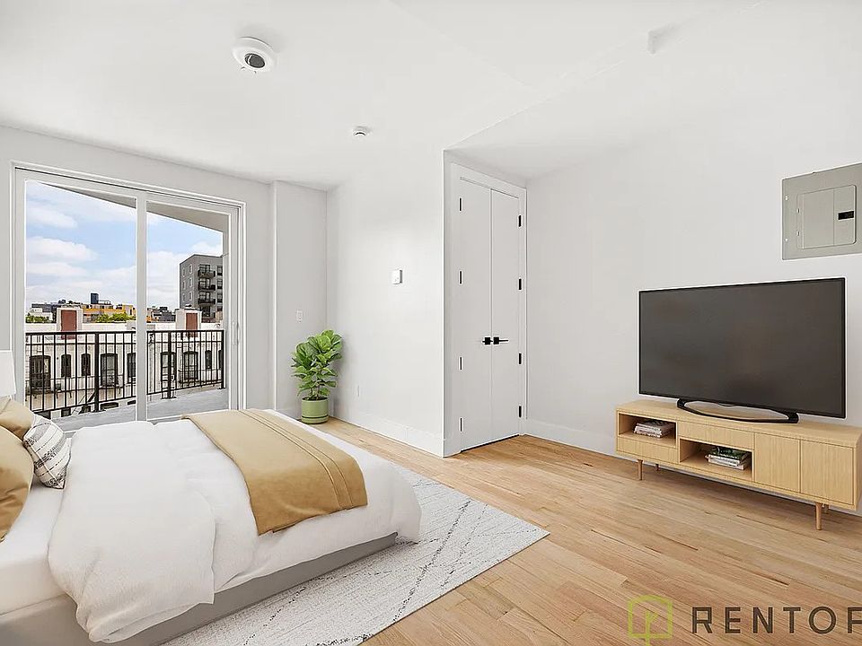 1st image of 22 Frost St #302N