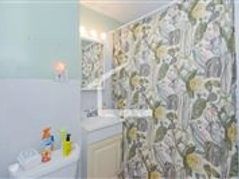 79 Quint Ave #1A — Photo 6