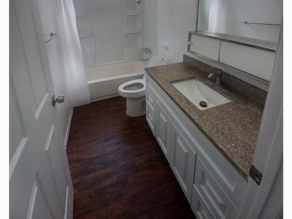 4th image of 17902 Clark Ave #B