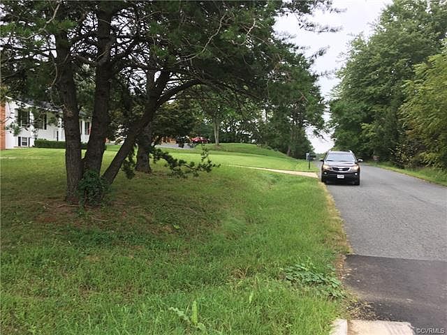 1st image of 100 Shenandoah Ln