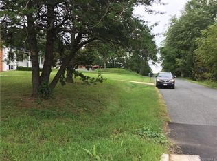 100 Shenandoah Ln, Stafford, VA 22554