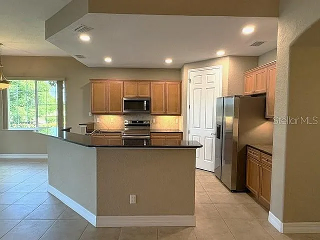 1425 Emerald Dunes Dr #17 — Photo 23
