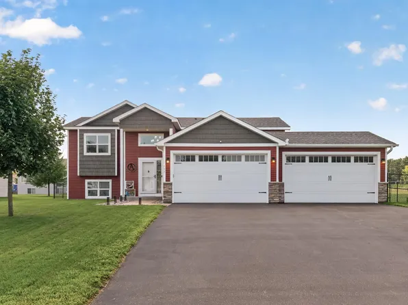 707 Greenwood St SW, Isanti, MN 55040