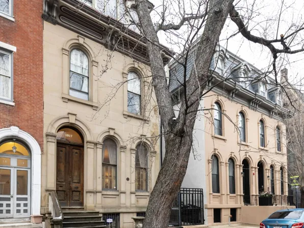 1917 Wallace St, Philadelphia, PA 19130