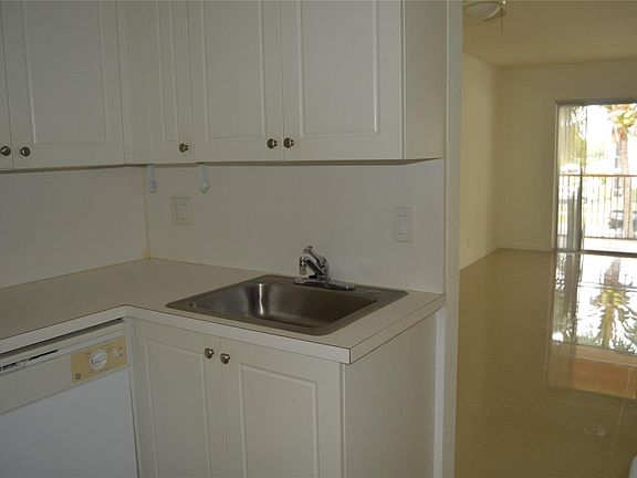 2nd image of 770 SE 2nd Avenue #B209
