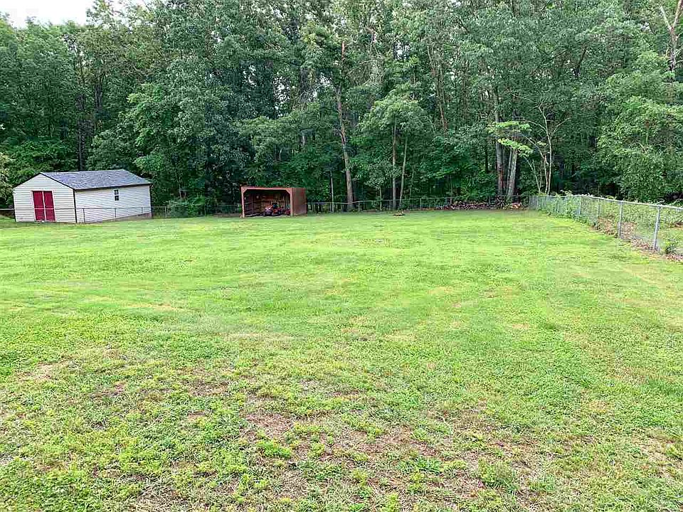 2nd image of 88 View Dr