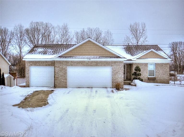 1st image of 10962 Douglas Dr