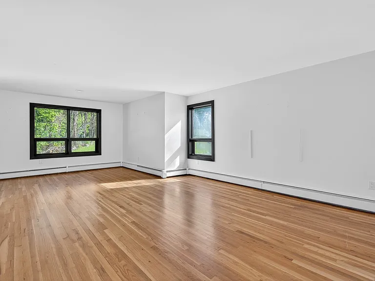 40 Felter Hill Rd — Photo 9
