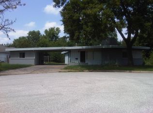 719 W Timberdell Rd, Norman, OK 73072