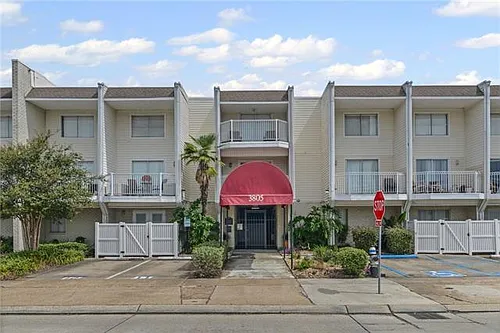 3805 Houma Blvd Photo 1