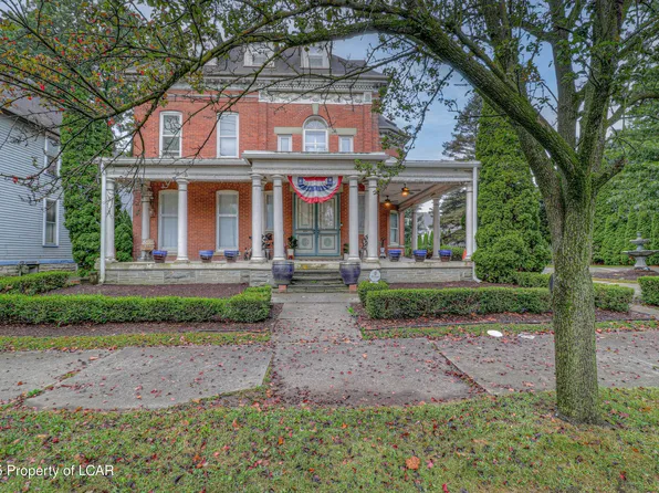 31 Exeter Ave, West Pittston, PA 18643