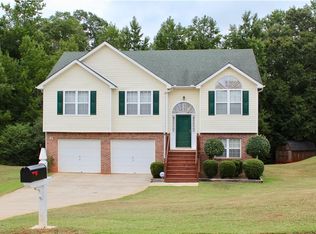107 Massey Ln, Locust Grove, GA 30248