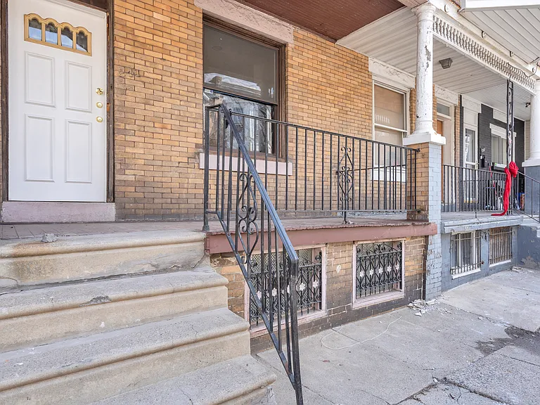 241 N Ruby St — Photo 9