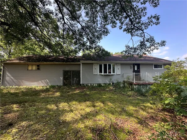 162 Foxwood Rd, Coraopolis, PA 15108