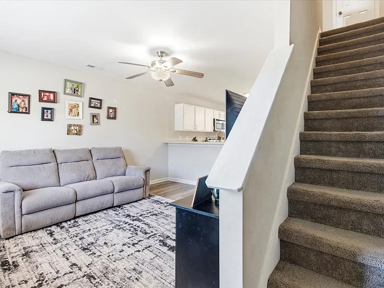 8006 Banister Loop — Photo 6