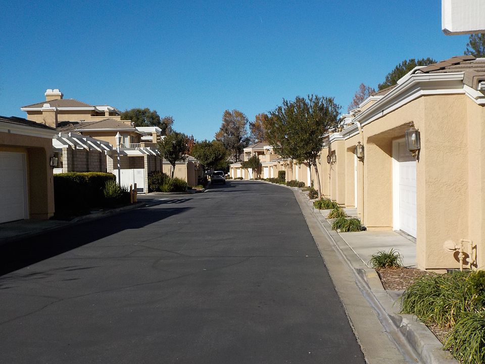 2nd image of 24001 Arroyo Park Dr Unit 82
