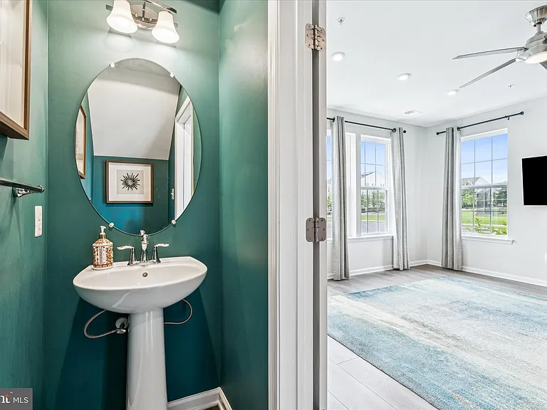 9454 James Macgowan Ln #447 — Photo 6