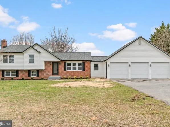 3174 Cardinal Dr, Westminster, MD 21157