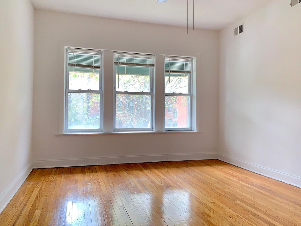 1st image of 4409 N Paulina St Floor 2