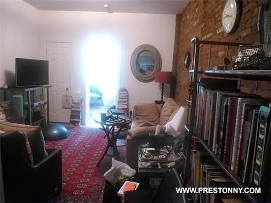 Rented by JM Preston Properties LLC | media 30