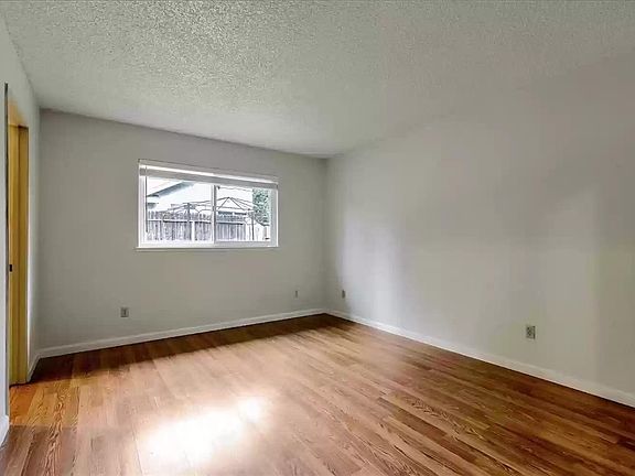 5th image of 2218 Dallas Dr