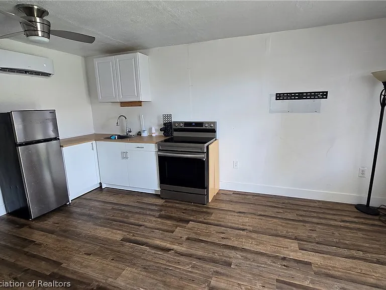 404 N Ridgewood Dr #A — Photo 8