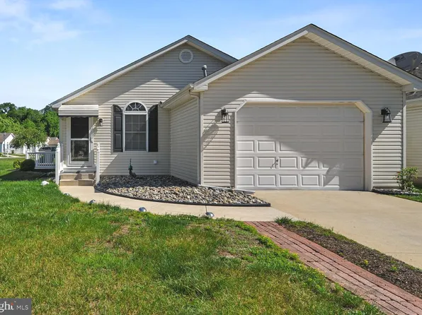112 S Planters Ln, Dover, DE 19901