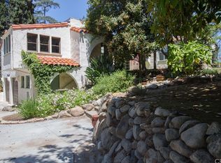 831 University Dr, Riverside, CA 92507