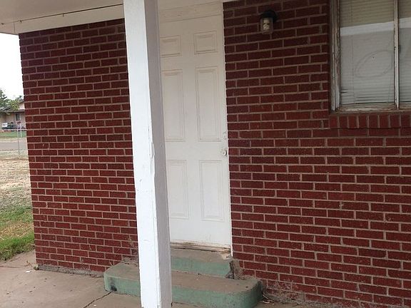 4th image of 1509 W Albuquerque St