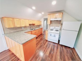 100 Colonial Rd #3, Stamford, CT 06906