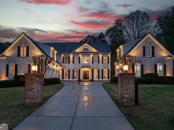 15725 Canterbury Chase, Milton, GA 30004