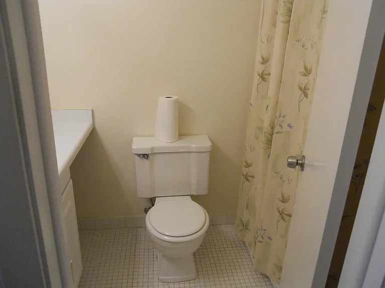 2176 N Heather Ln — Photo 9