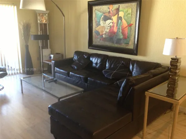 2880 N Oakland Forest Dr APT 313, Fort Lauderdale, FL 33309